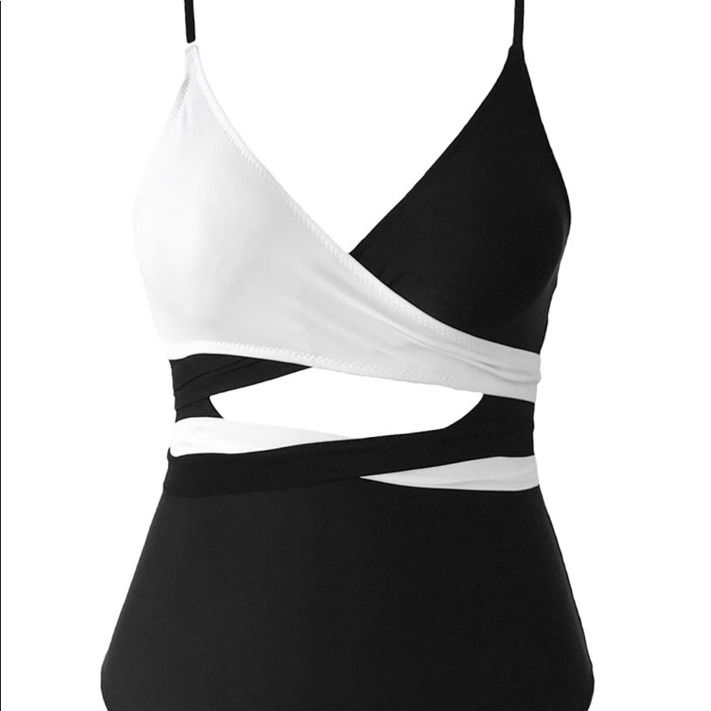 Cupshe Swimsuit